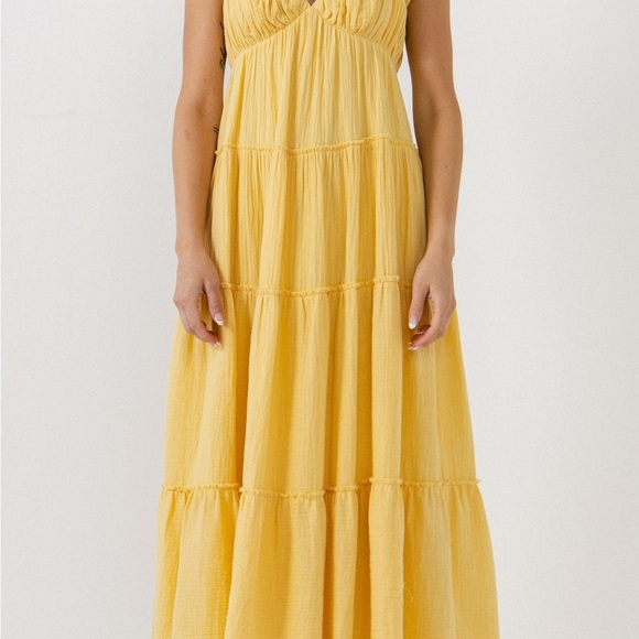 Free The Roses - Yellow Sweetheart With Raw Edges Details Maxi Dress Size  Large - Picture 2 of 14
